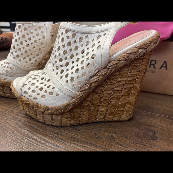 Prada wedge with raffia heel - Picture 3 of 3